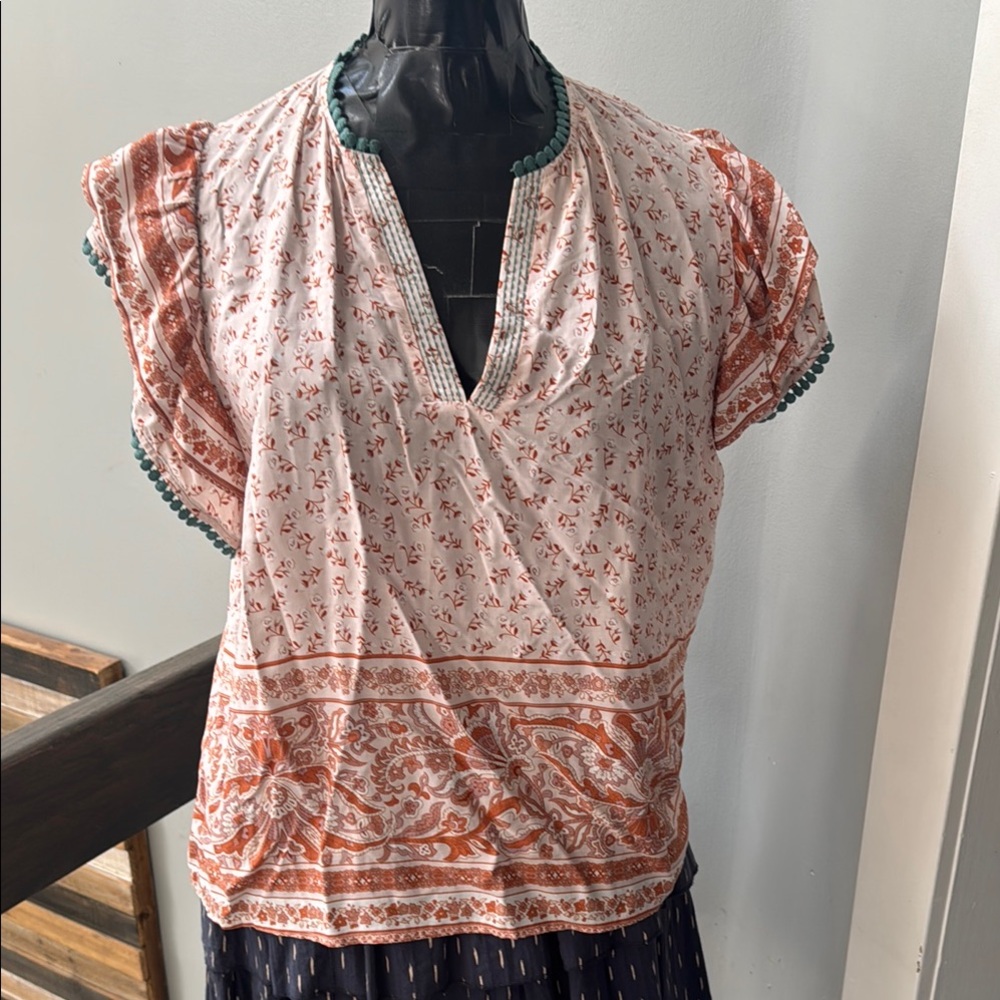 THML Orange and White Ruffled Flutter Sleeve Blouse size XL